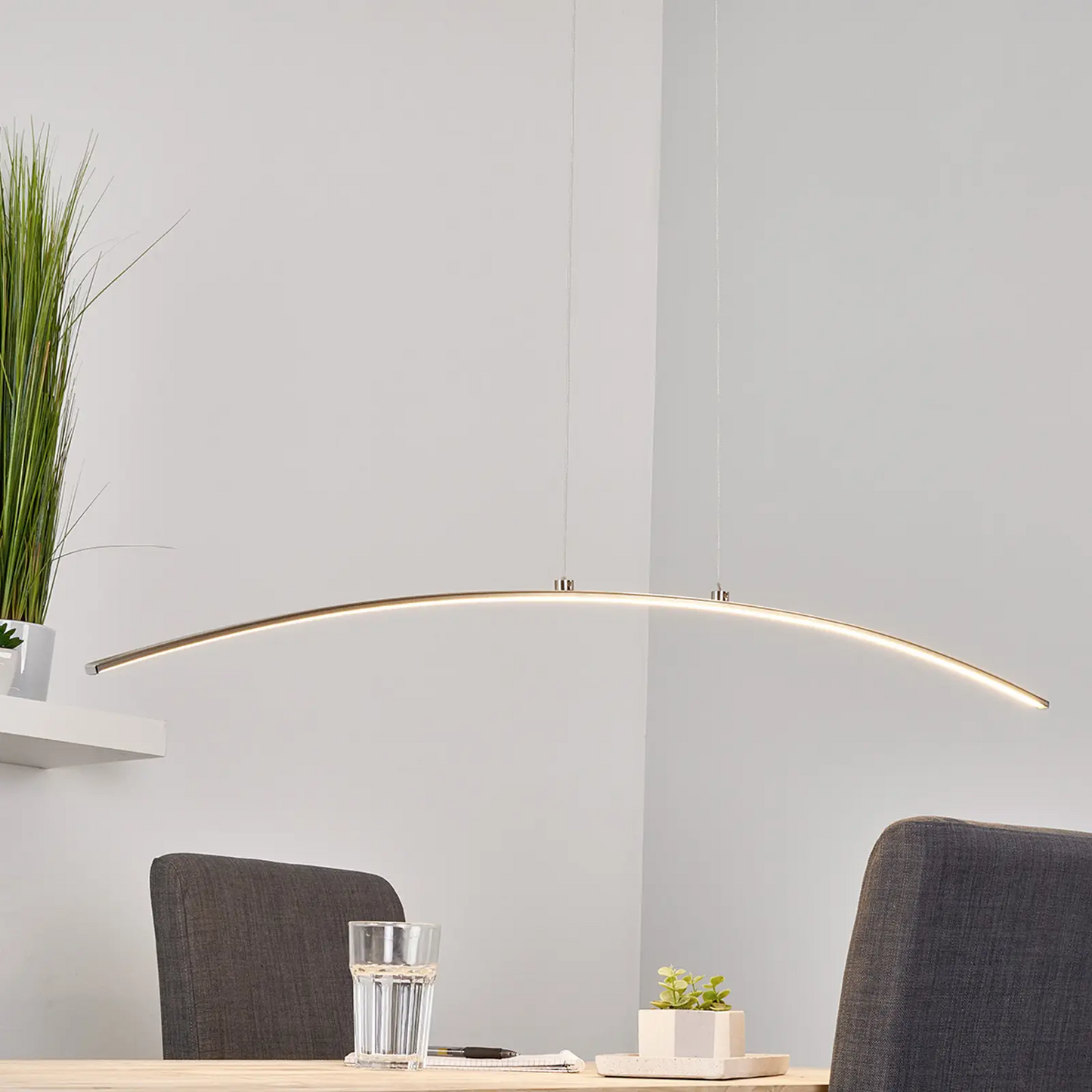 Puristinis LED pakabinamas šviestuvas Iven