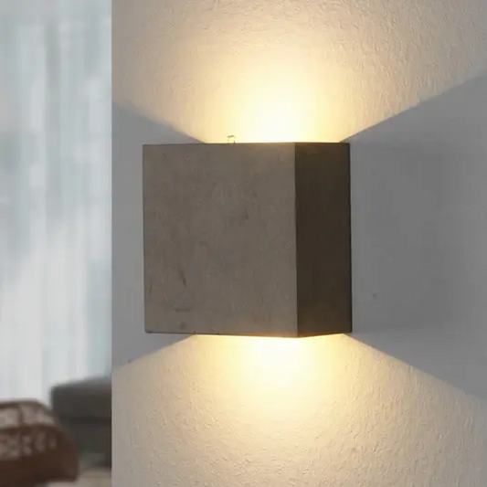 Yva - Betoninis LED sieninis šviestuvas