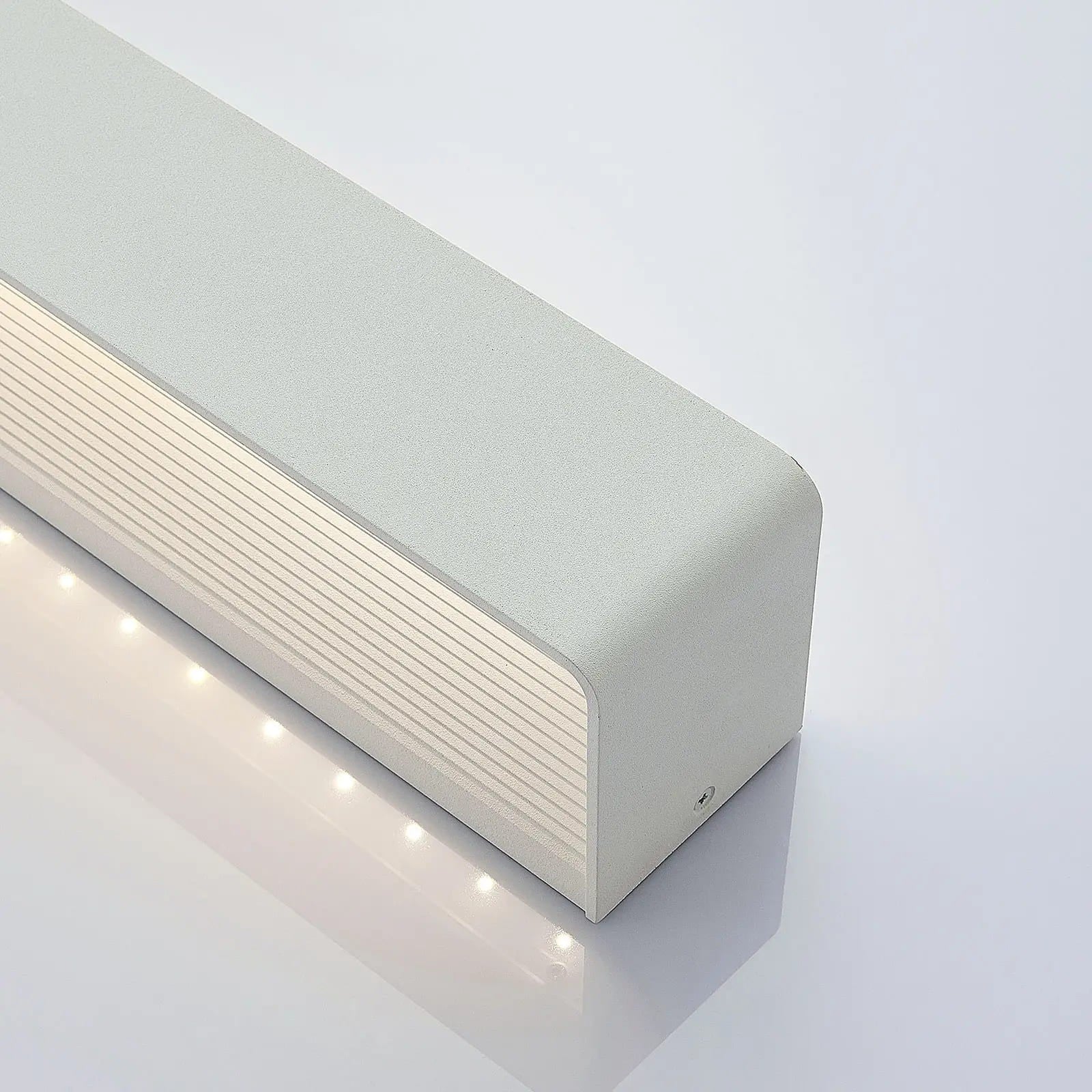 Lonisa LED sieninis šviestuvas, baltas, 53 cm