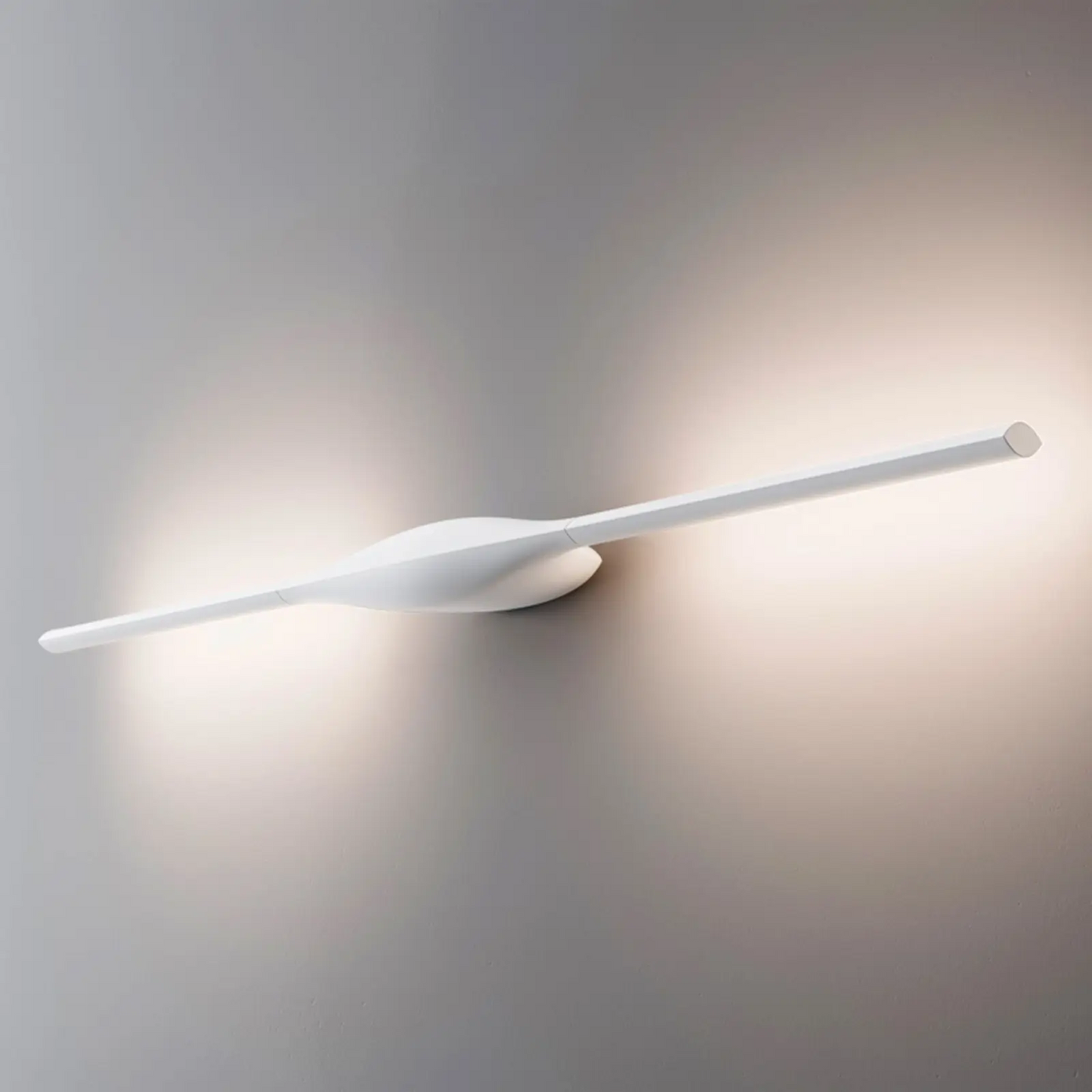 Fontana Arte Apex LED sieninis šviestuvas