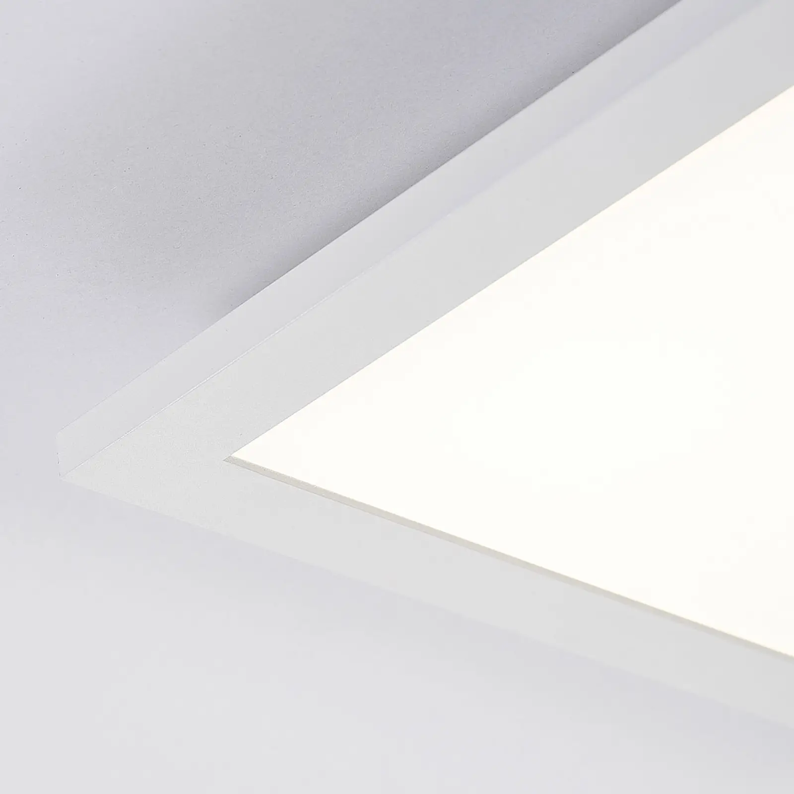 „Arcchio Lysander“ LED skydelis, CCT, 39 cm, baltas