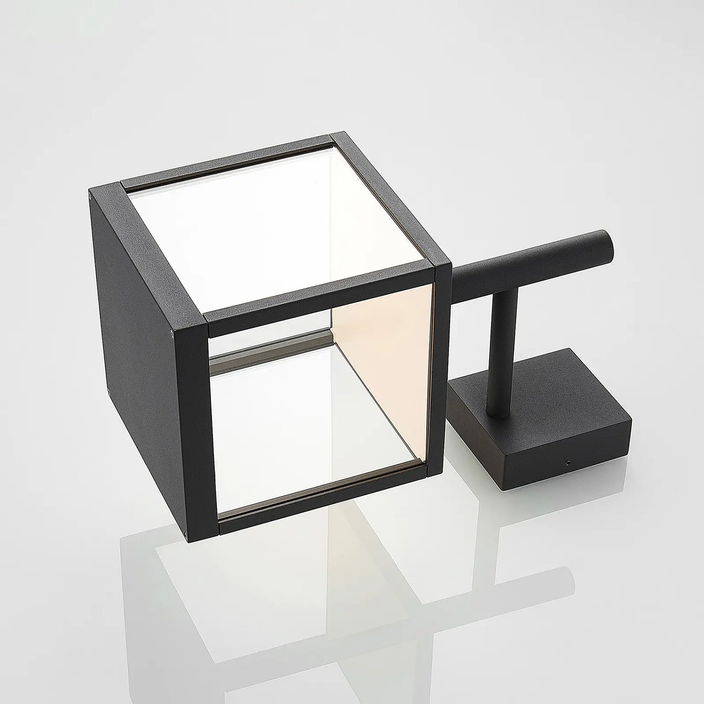 Cube LED lauko sieninis šviestuvas su stiklo gaubtu, grafitas