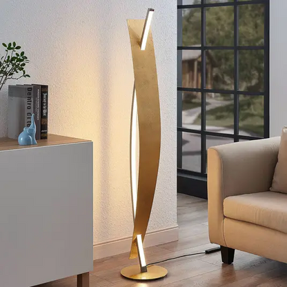 Elegantiško aukso spalvos LED toršeras Marija